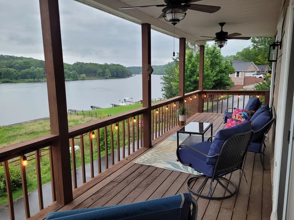 Poppy Point Lake Catherine Condo