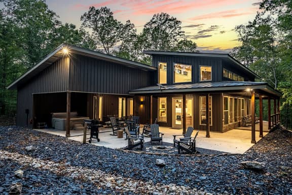 Serene Fall Getaway:Mid week Stay Specials!