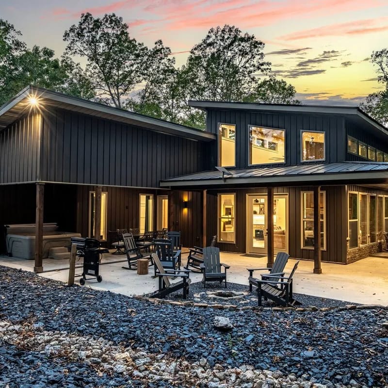Serene Fall Getaway:Mid week Stay Specials!